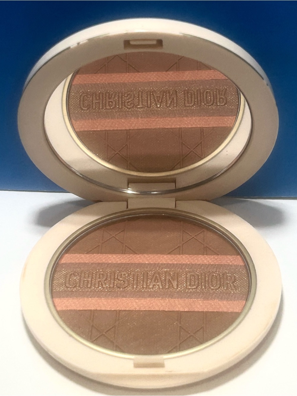 Dior Forever Natural Bronze Glow - 051 Peachy Bronze STAINED TOP READ